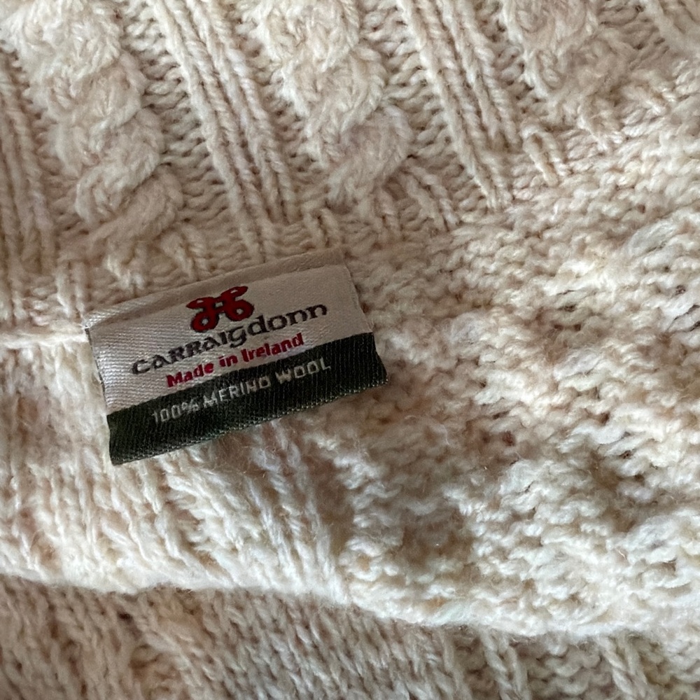Carraig Donn 100% Merino Wool Sweater - Picture 9 of 10